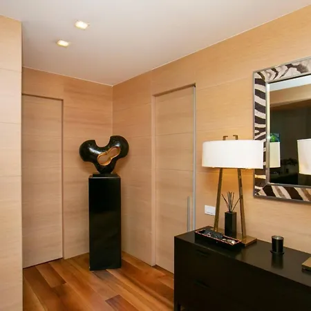 Daire 3br San Babila District - What'app - 0034-635-520-036 - For Reservations! *