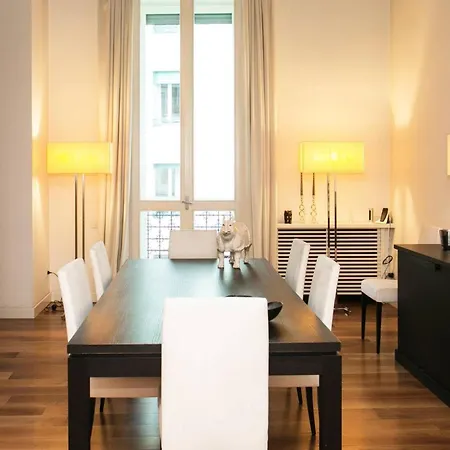 3br San Babila District - What'app - 0034-635-520-036 - For Reservations! Daire Milano