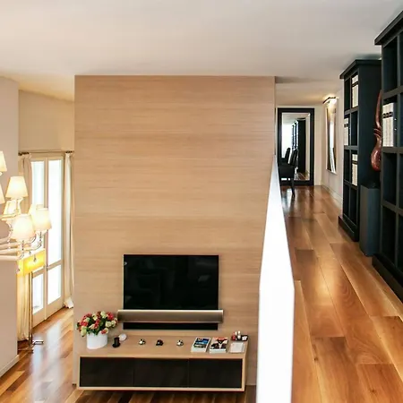 3br San Babila District - What'app - 0034-635-520-036 - For Reservations! *